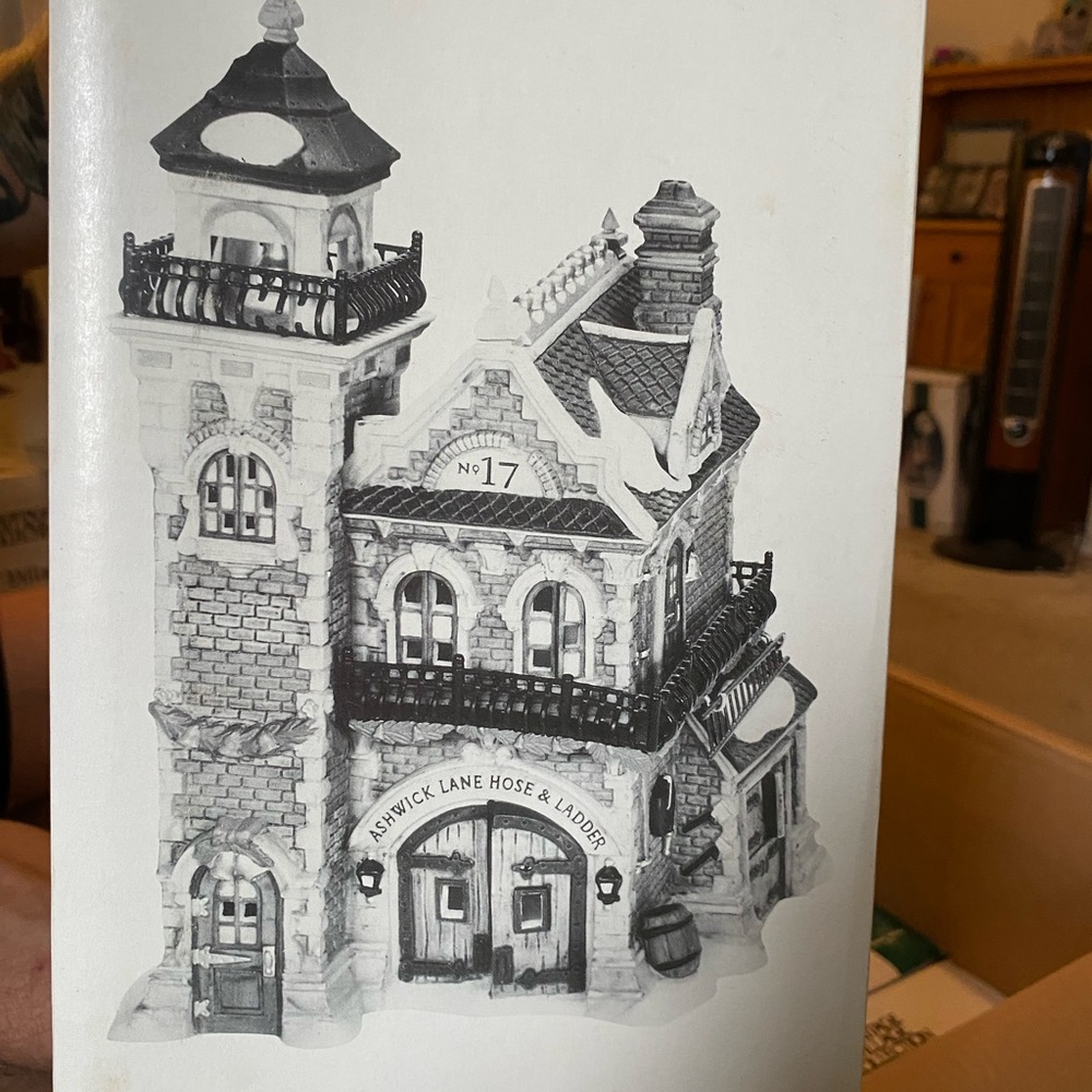 Department 56 Dickens Village